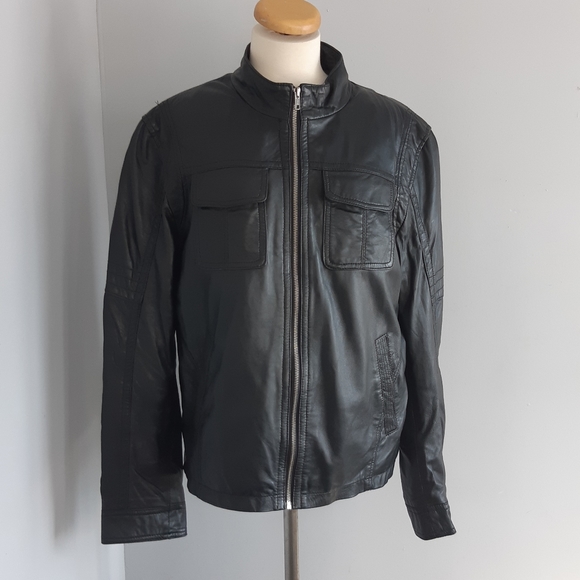 Ceralli Other - Ceralli Men's Leather  Coat look like bran new Size L